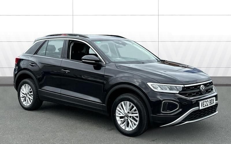 Used 2025 VW T-Roc Life SUV | £20,060 (Good price) - Image 1/4