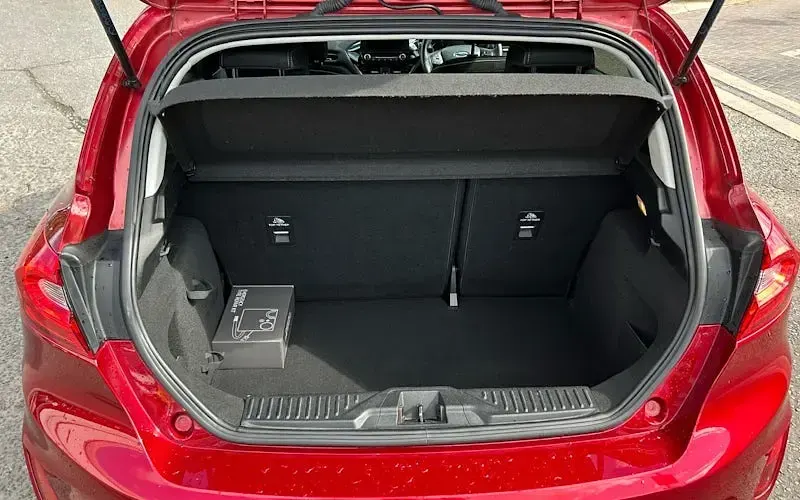 Begagnad Ford Fiesta Titanium 101 HK (74 kW) 2021 Halvkombi