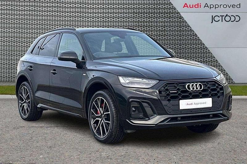 Black Used 2023 Audi Q5 Comfort SUV | £33,633 (Good price) - Image 1/4