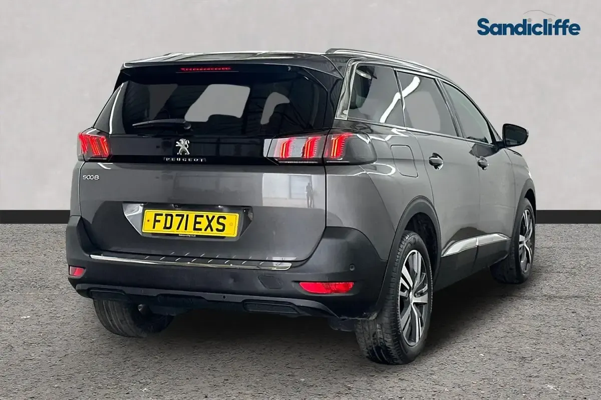 Used Peugeot 5008 Allure 131 HP (96 kW) 2024 Grey SUV