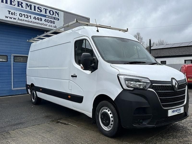 White Used 2021 Renault Master Business Van | £12,995 (Fair price) - Image 1/4