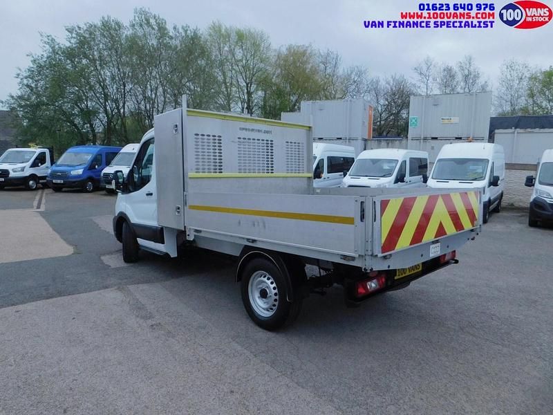 Begagnad Ford Transit 130 HK (95 kW) 2021 Vit Cab