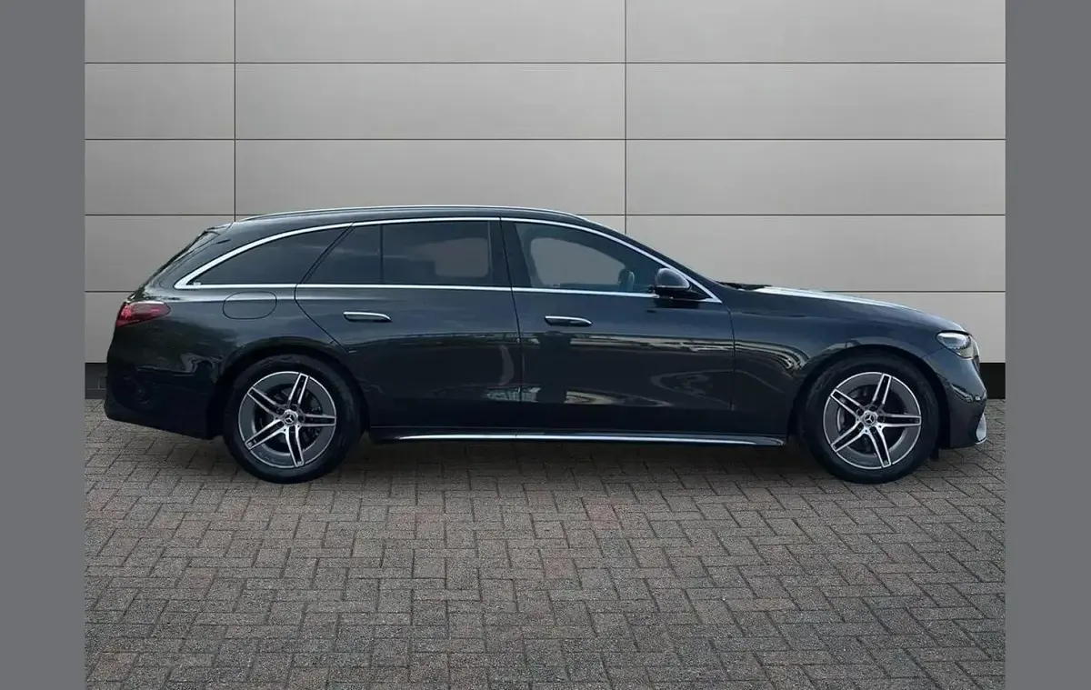 Used Mercedes E200 AMG line 200 HP (147 kW) 2025 Grey Estate