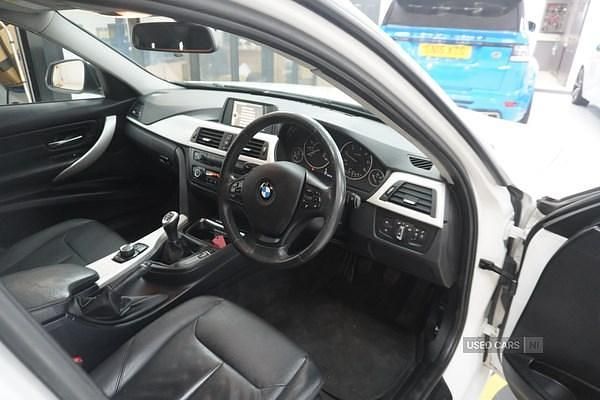 Used BMW 320 Efficient Dynamics 2013 White Sedan