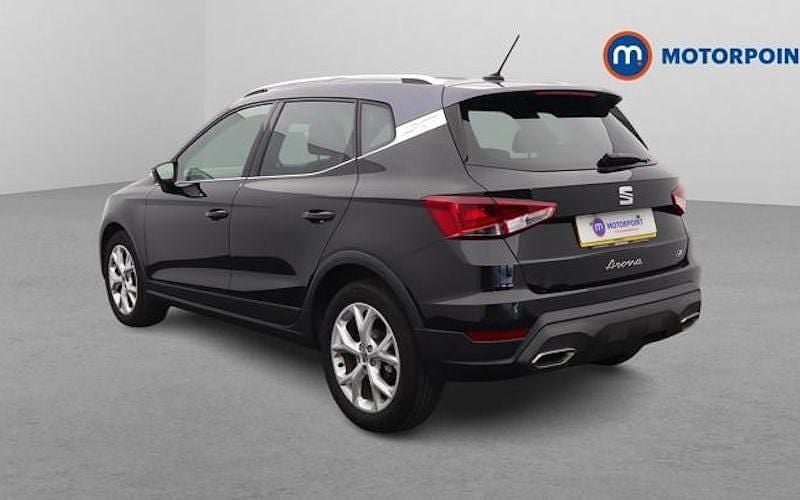 Used Seat Arona FR 110 HP (80 kW) 2023 SUV
