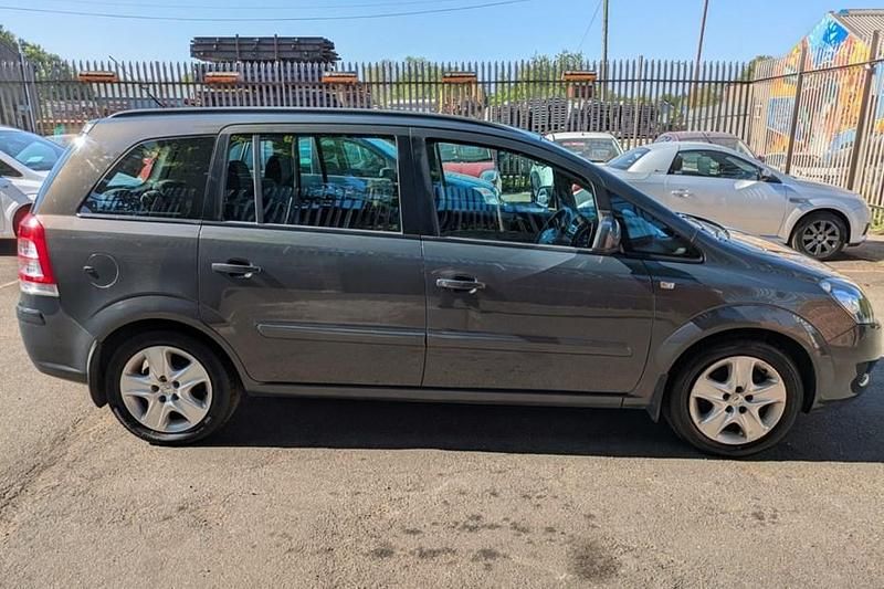 Used 2013 Vauxhall Zafira | £2,995 (Fair price) - Image 1/1