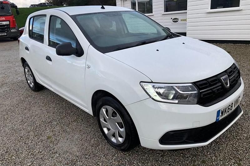 Used 2018 Dacia Sandero Essentiel | £4,997 (Good price) - Image 1/1