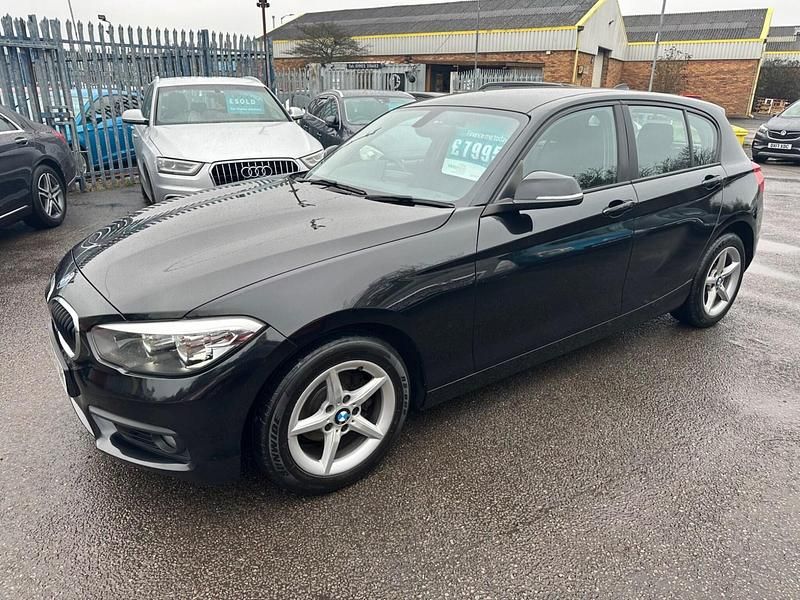 Używany BMW 118 2019 Czarny Hatchback
