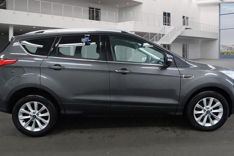 Used Ford Kuga Titanium 150 HP (110 kW) 2015