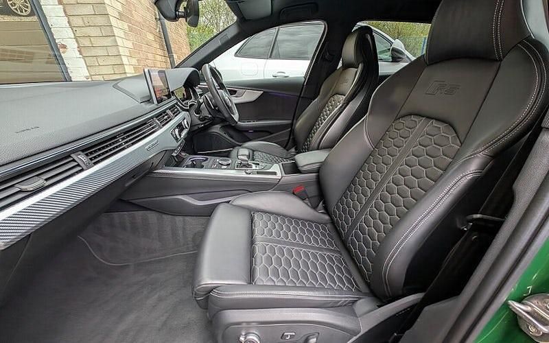 Used Audi RS4 Business 451 HP (331 kW) 2018 Green Estate