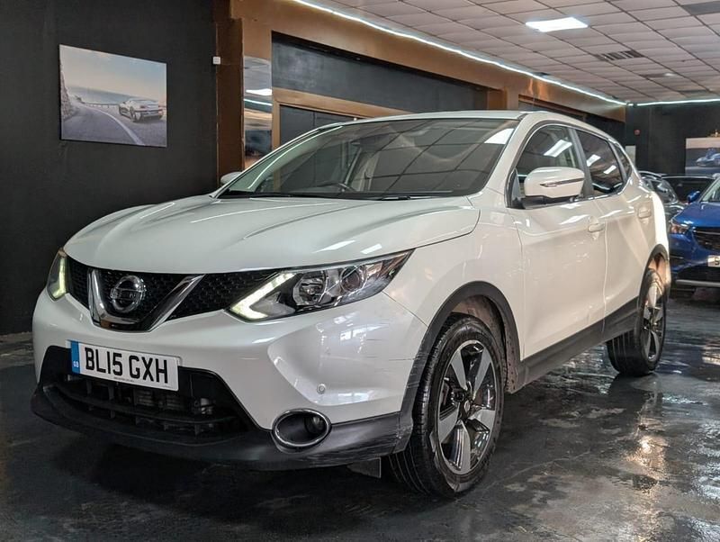 Used Nissan Qashqai N-TEC 115 HP (84 kW) 2015 White SUV