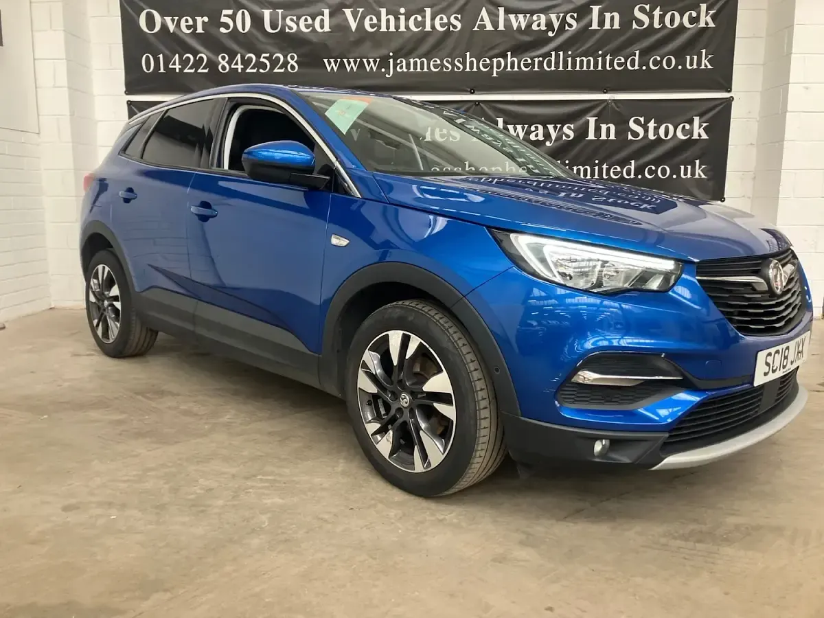 Used Vauxhall Grandland X Sport 120 HP (88 kW) 2018 Blue SUV