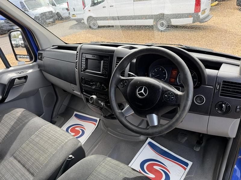 Used Mercedes Sprinter 140 HP (102 kW) 2017 Blue Van