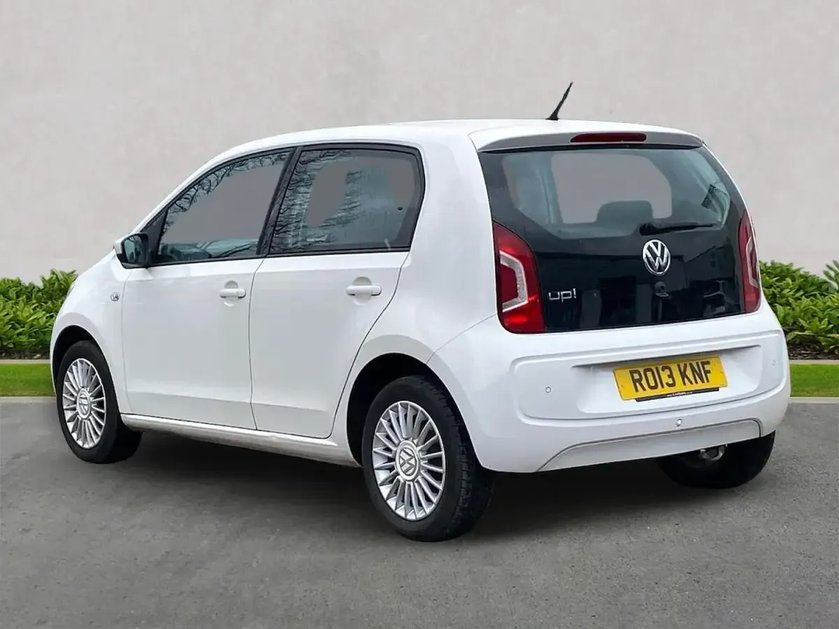 Usado VW up! high up! 75 HP (55 kW) 2013 Branco Citadino