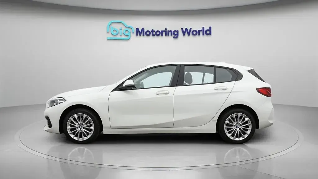 Used BMW 116 116 HP (85 kW) 2024 White Hatchback