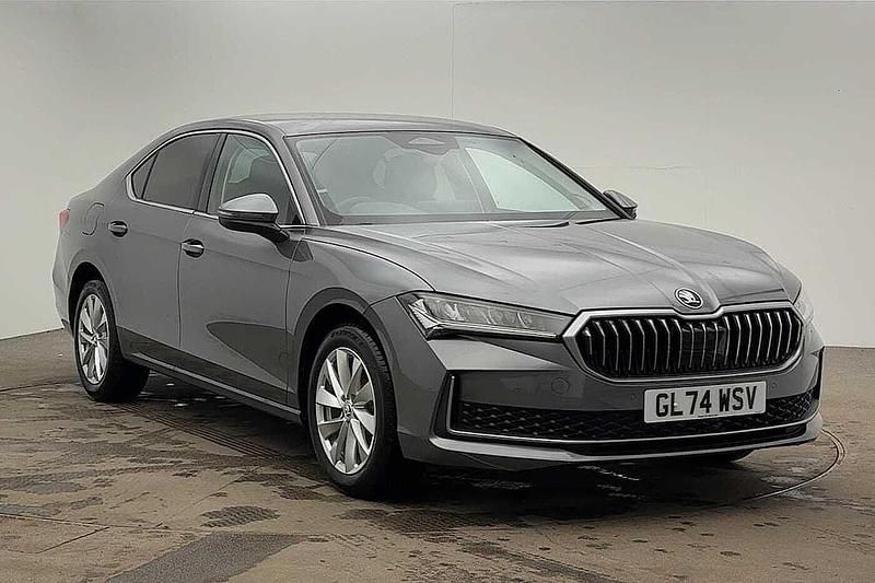 Graphite grey metallic New 2024 Skoda Superb SE Technology Hatchback | £25,999 (Good price) - Image 1/4