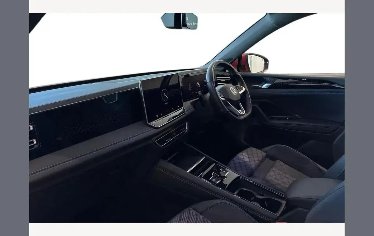 Used VW Tiguan R-line 147 HP (108 kW) 2024 Red SUV