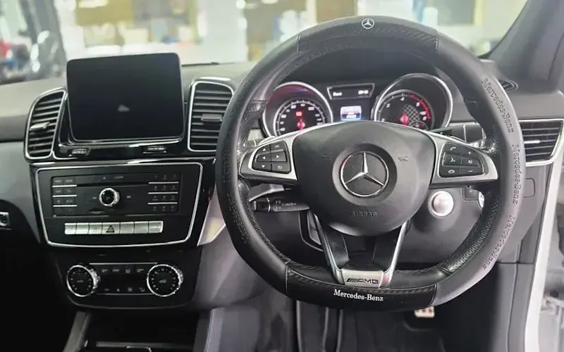 Used Mercedes GLE250 AMG 204 HP (150 kW) 2018 Silver SUV