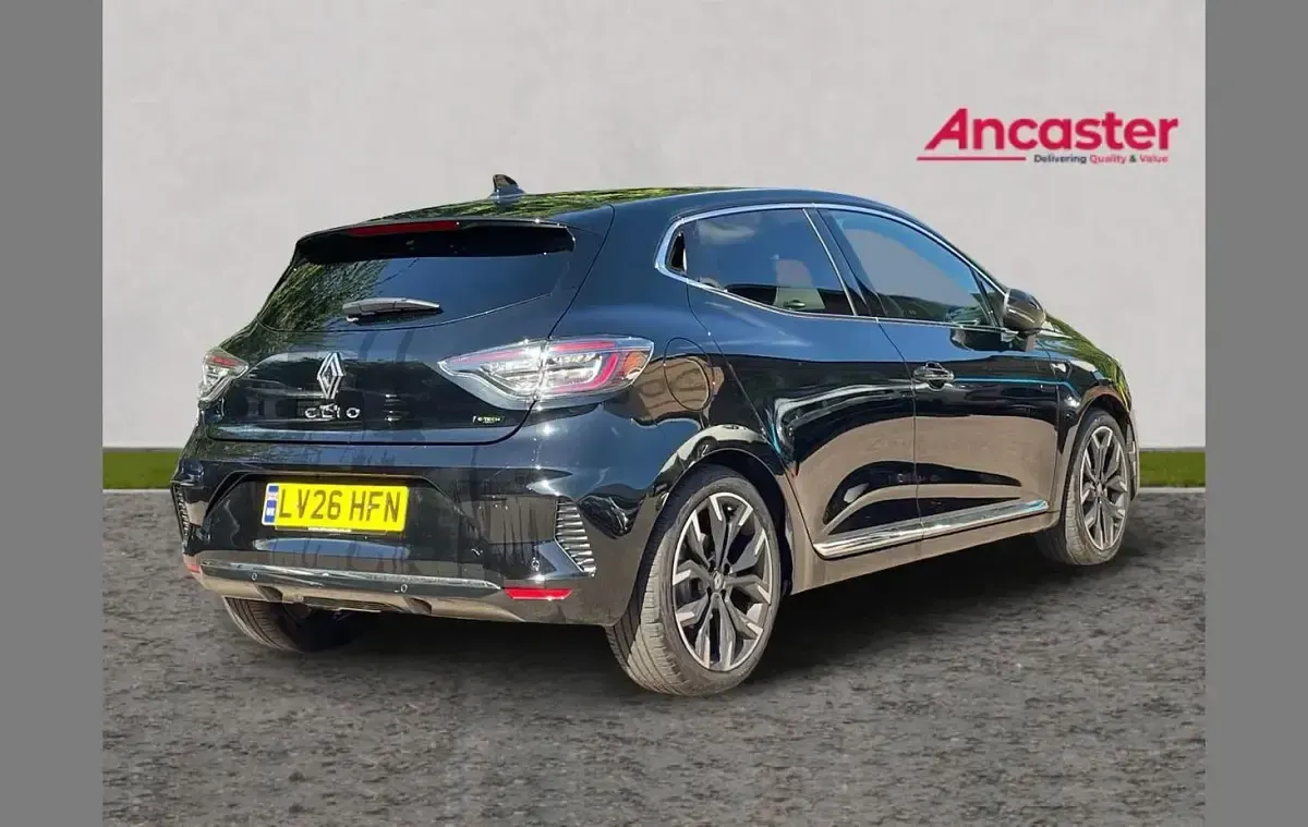 Used Renault Clio Techno 143 HP (105 kW) 2026 Black Hatchback