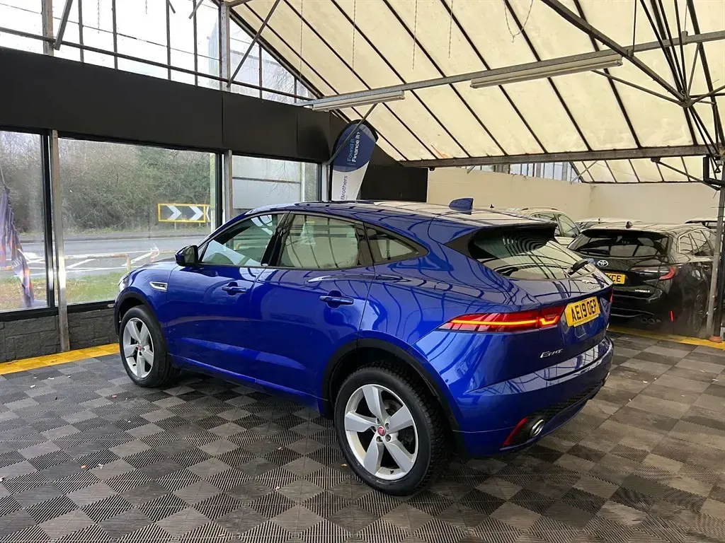 Used Jaguar E-Pace R-Dynamic 180 HP (132 kW) 2019 Blue SUV
