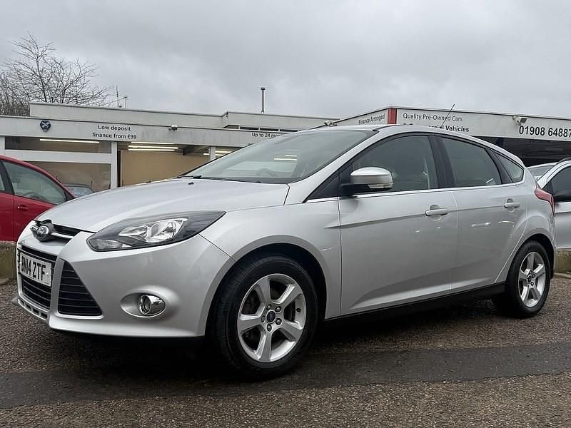 Used Ford Focus Zetec 2014 Silver Hatchback