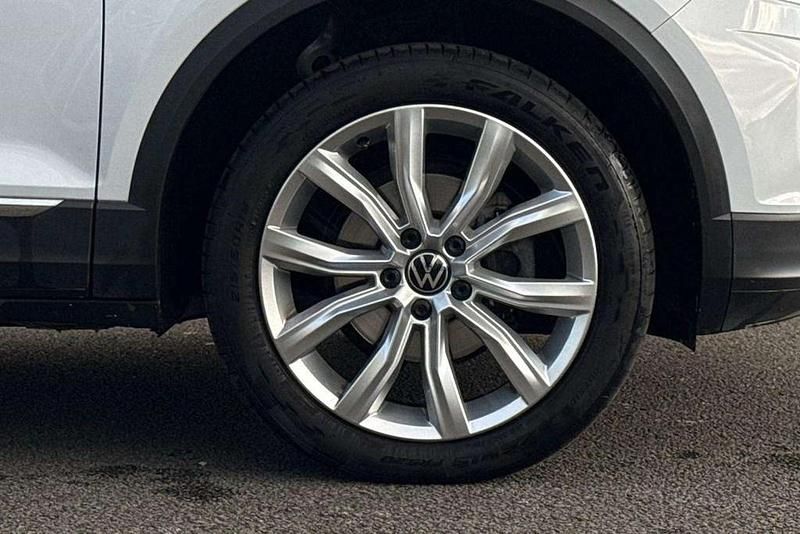 Usado VW T-Roc SEL 150 HP (110 kW) 2021 Prateado SUV