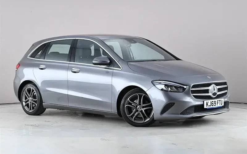 Usado Mercedes B180 Executive 136 HP (100 kW) 2020 Monovolume