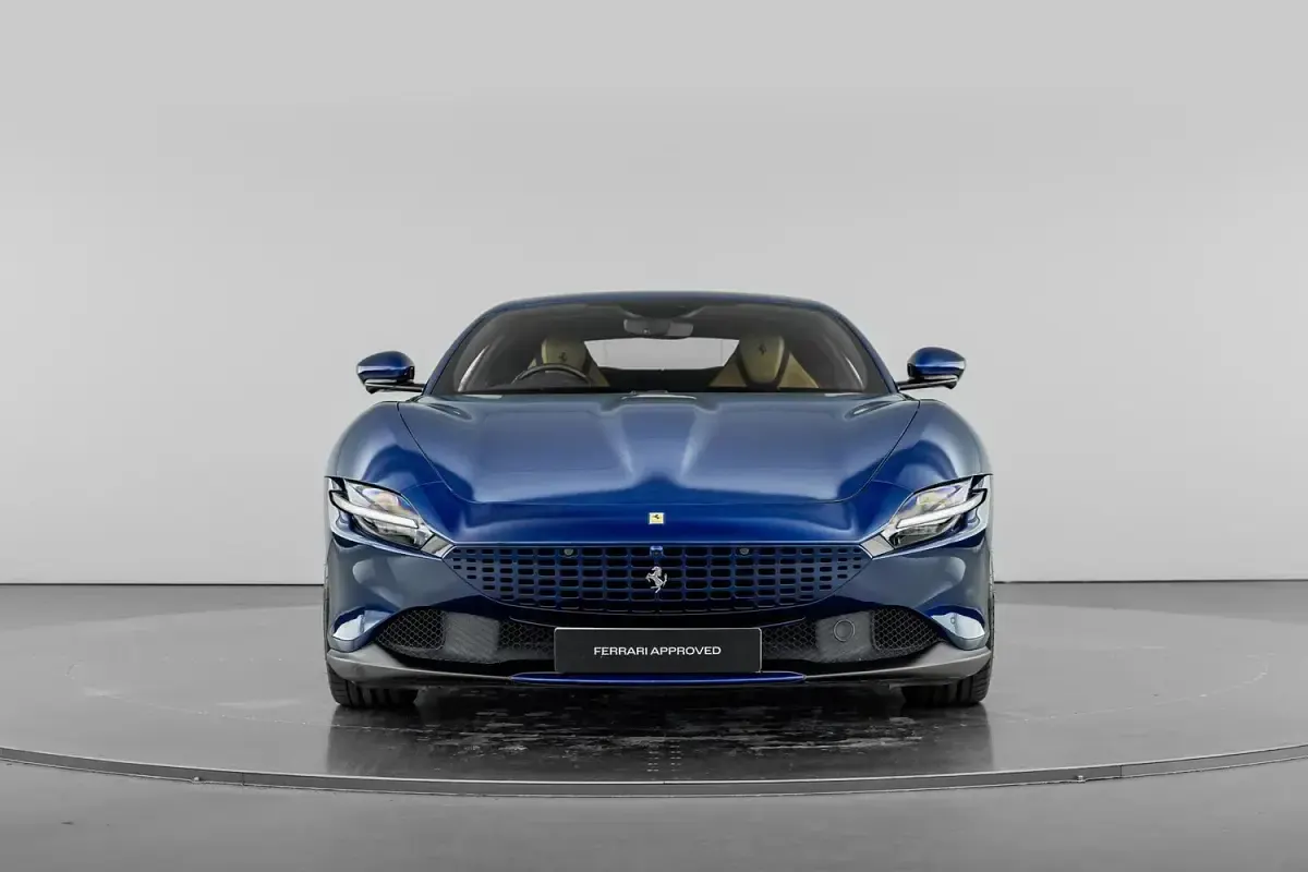 Used Ferrari Roma 620 HP (456 kW) 2021 Blue Coupe