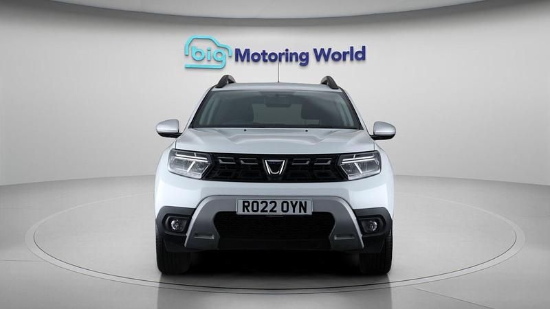 Used Dacia Duster Prestige 100 HP (73 kW) 2022 White SUV