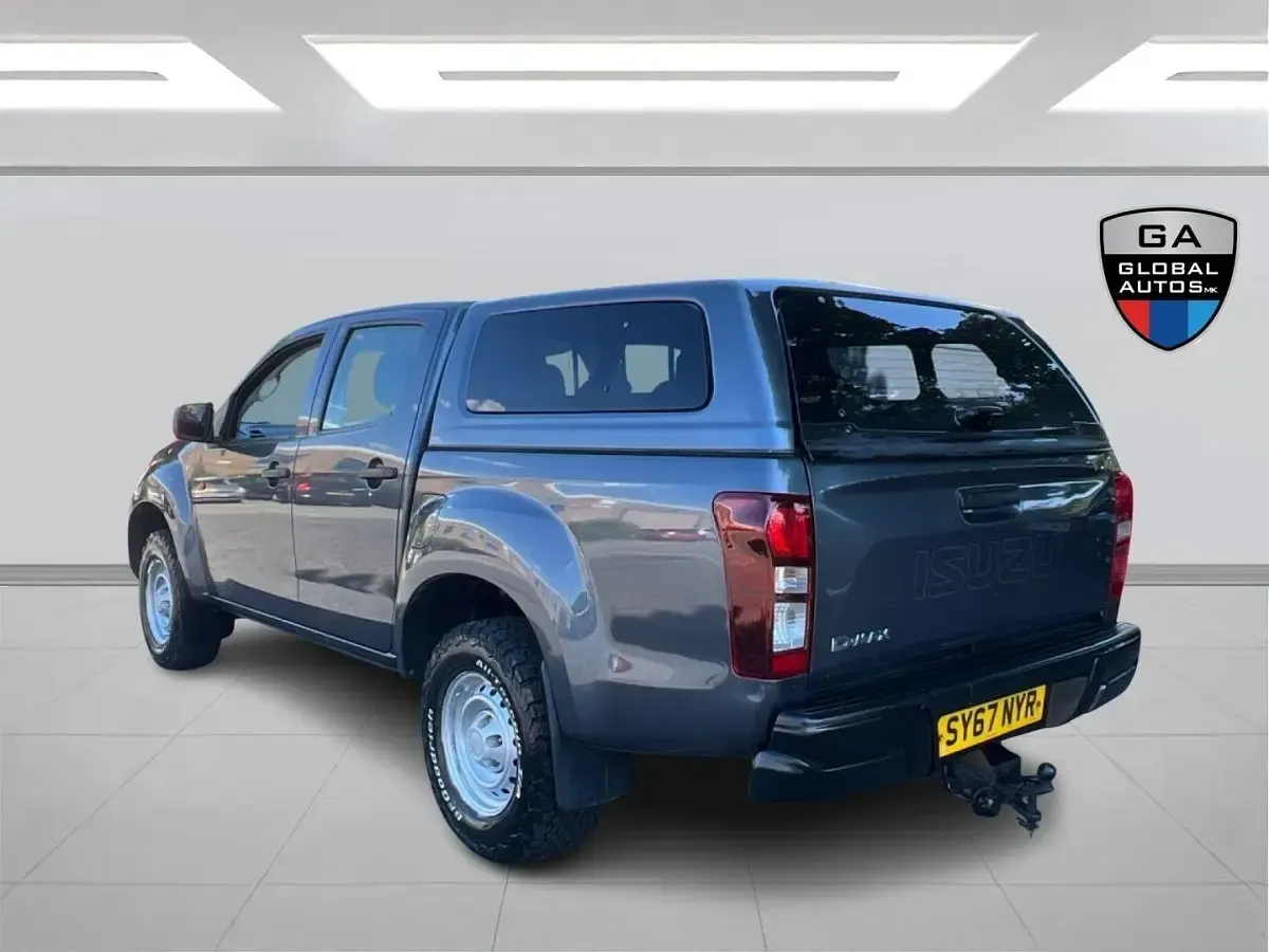 Used Isuzu D-Max 164 HP (120 kW) 2017 Grey Pickup