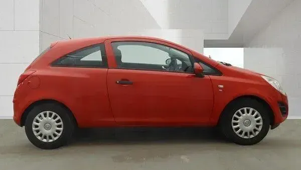 Used Vauxhall Corsa S 65 HP (47 kW) 2012 Red Hatchback