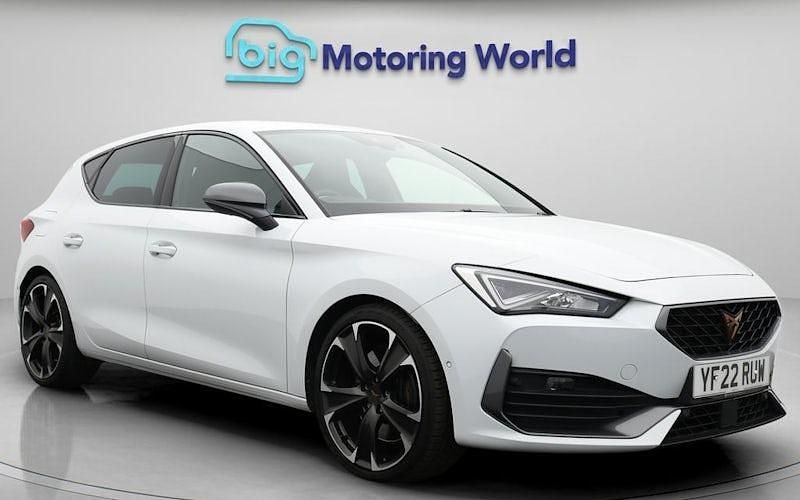 Used 2024 Cupra Leon VZ2 Hatchback | £20,300 (Good price) - Image 1/4