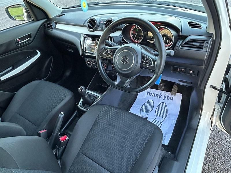 Usado Suzuki Swift SZ-L 83 HP (61 kW) 2023 Branco Citadino