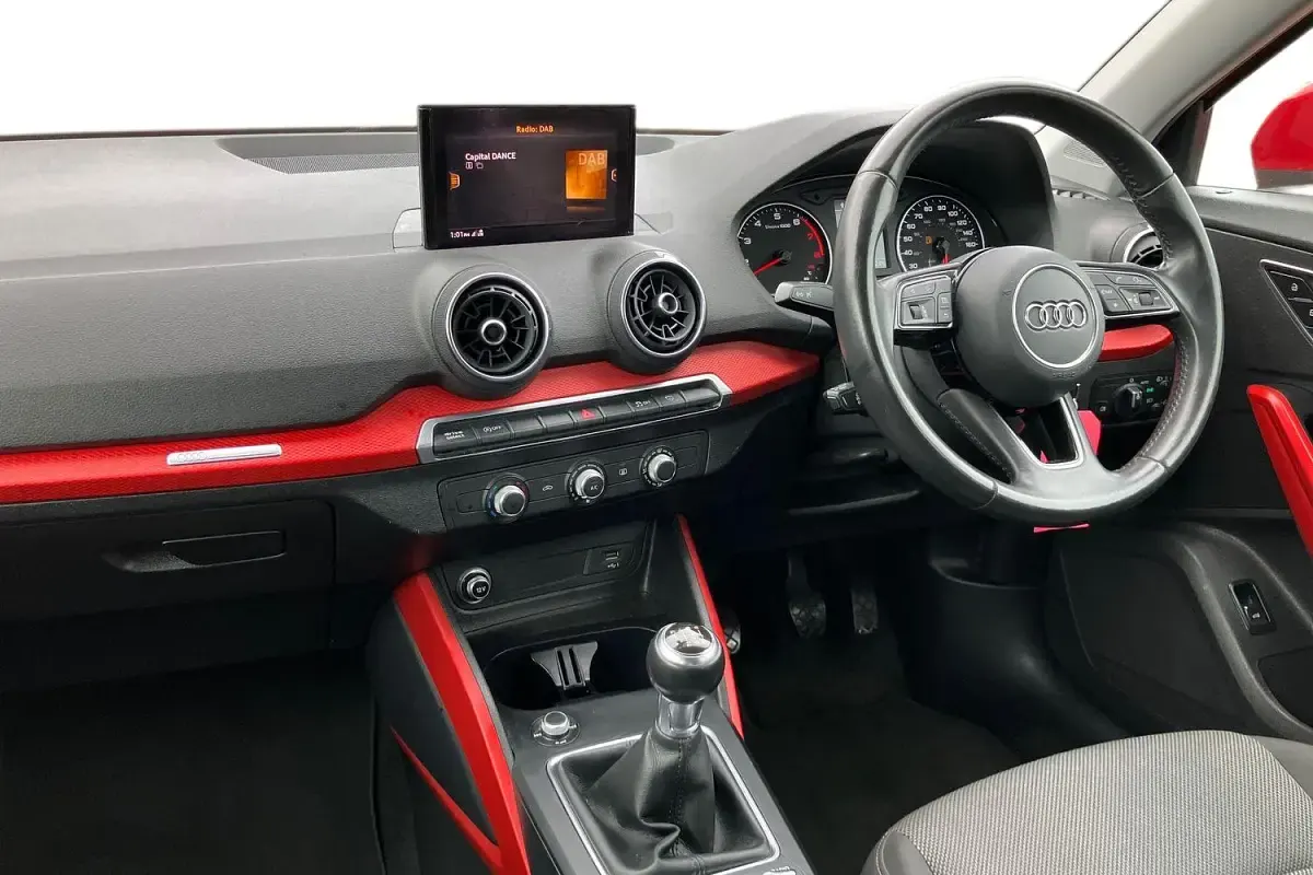 Used Audi Q2 Sport 116 HP (85 kW) 2018 Red SUV