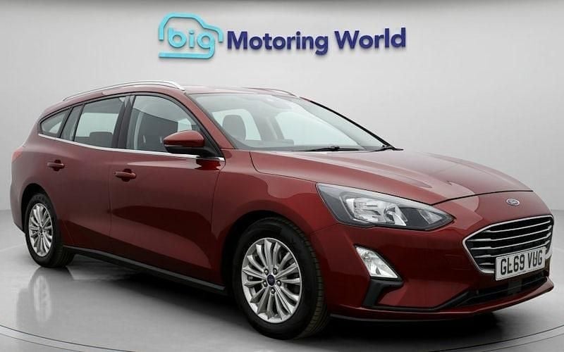 Usado Ford Focus Titanium 120 HP (88 kW) 2020 Vermelho Carrinha