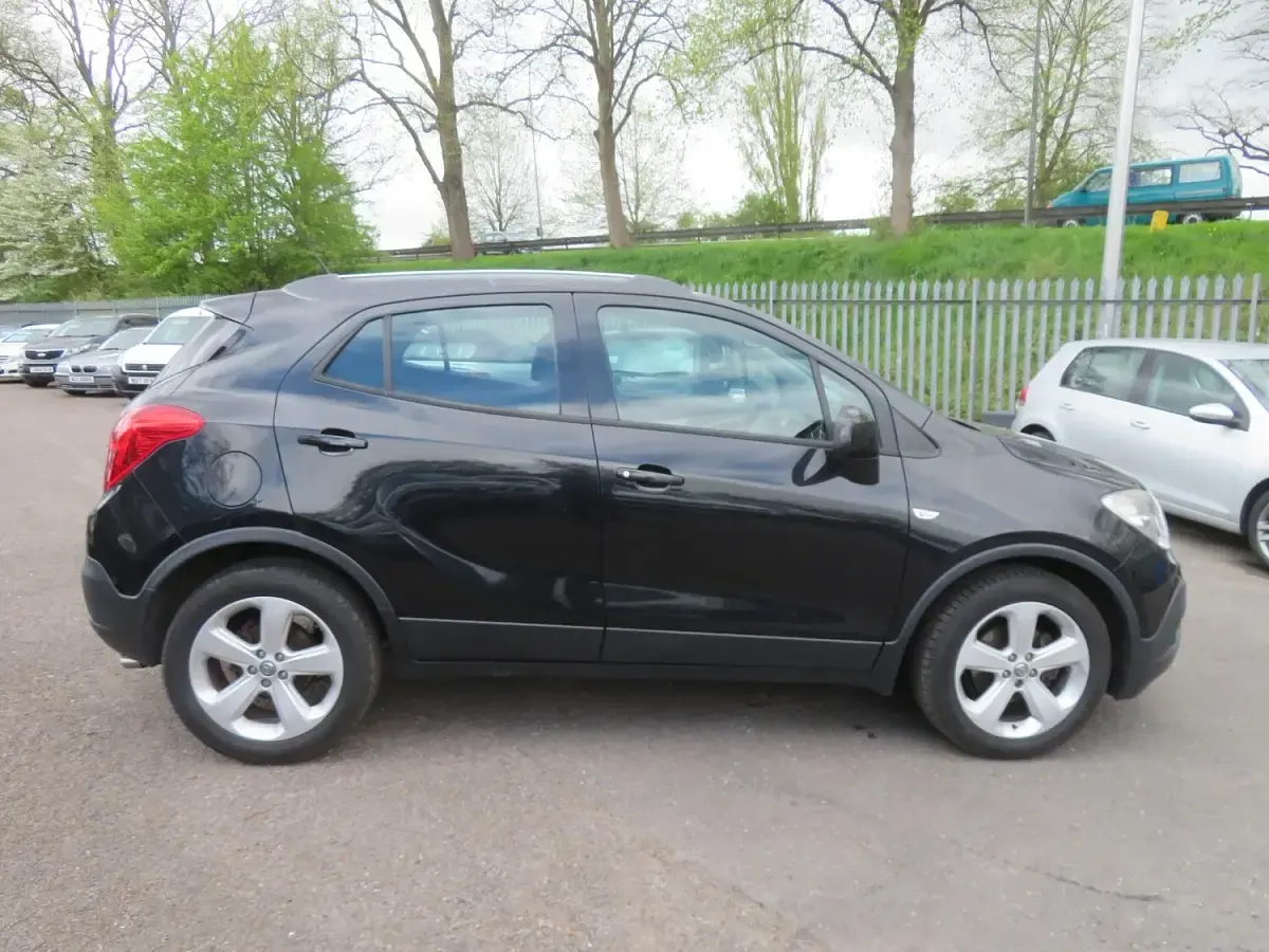 Second-hand Vauxhall Mokka 115 CP (84 kW) 2013 Negru SUV