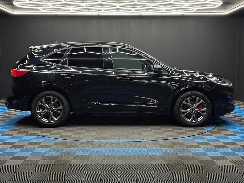 Usado Ford Kuga ST-Line 2021 Preto SUV
