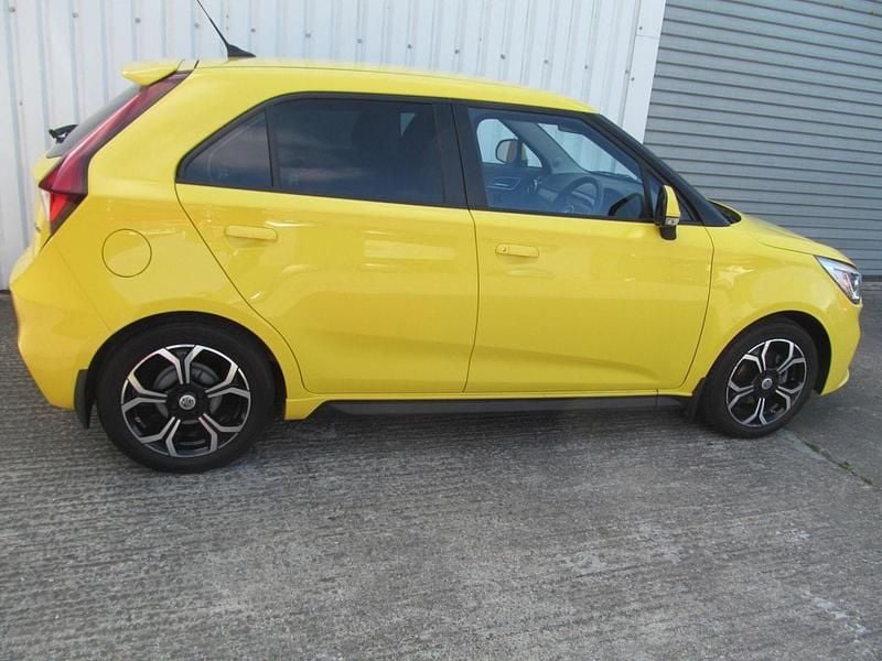 Usado MG MG3 Exclusive 106 HP (77 kW) 2020 Amarelo Citadino