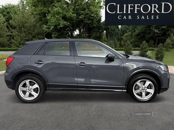 Used Audi Q2 Sport 116 HP (85 kW) 2017 Grey SUV