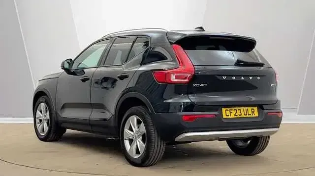 Used Volvo XC40 Core 163 HP (119 kW) 2023 Onyx black SUV