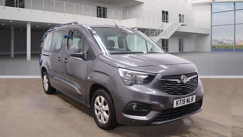 Used Vauxhall Combo 110 HP (80 kW) 2019 Grey MPV