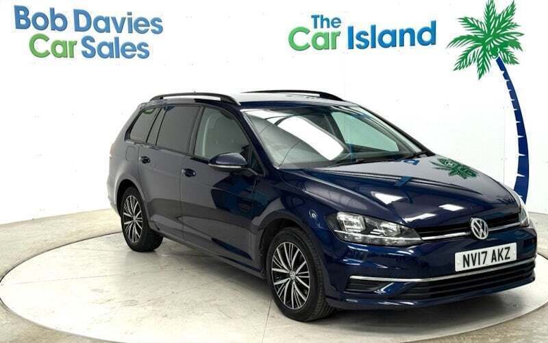 Used 2019 VW Golf VII SE Estate | £11,250 (Super price) - Image 1/4