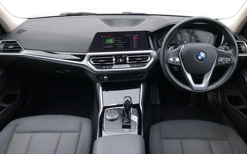 Used BMW 320 Comfort Edition 184 HP (135 kW) 2021 White Sedan