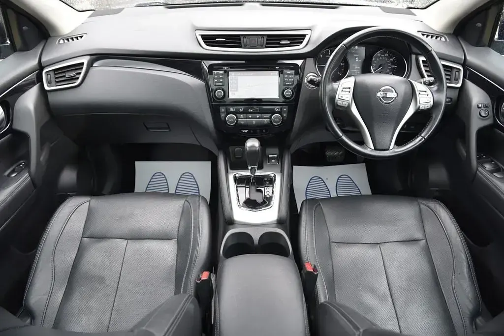 Used Nissan Qashqai S 130 HP (95 kW) 2017 Black SUV