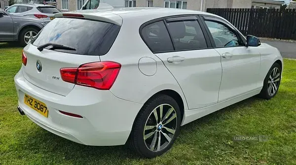 Used BMW 118 Sport Line 134 HP (98 kW) 2015 White Hatchback