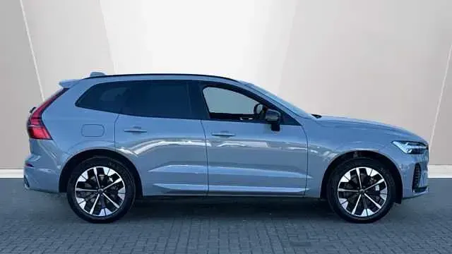 Usado Volvo XC60 Plus 247 HP (181 kW) 2026 SUV
