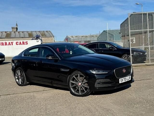 Begagnad Jaguar XE S 180 HK (132 kW) 2020 Svart Sedan