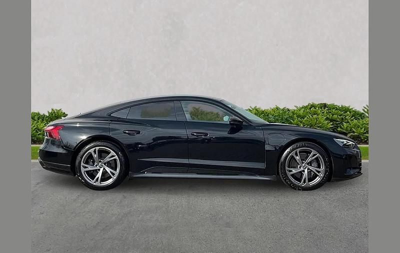 Used Audi e-tron GT quattro Comfort 389 kW (530 HP) 2023 Black Sedan