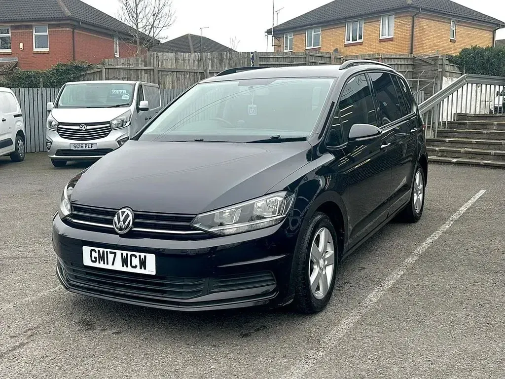 Used VW Touran S 115 HP (84 kW) 2017 Black MPV