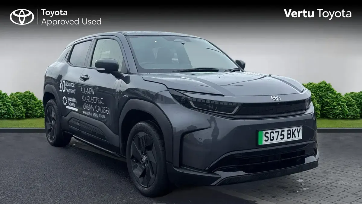 Used Toyota Urban Cruiser Design 127 kW (174 HP) 2025 SUV